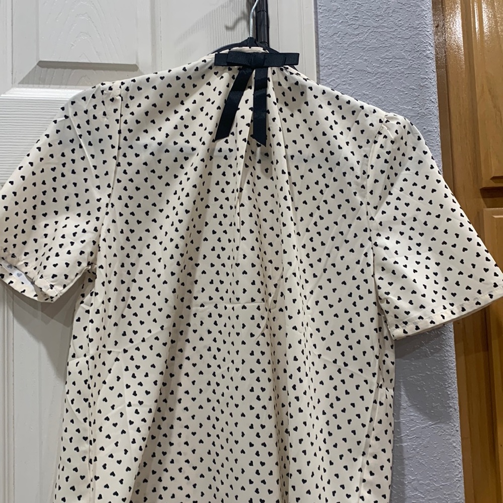 Women Heart patterned blouse with bow accent